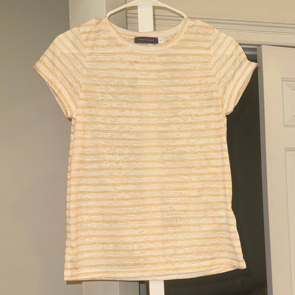NWOT Yellow Stripe Short Sleeve Top XS